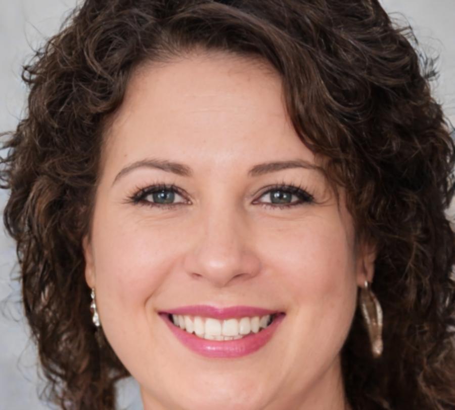 Fiona McKelvie, financial analysis specialist